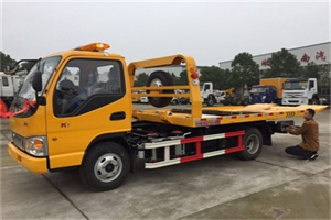 兴义哪里有拖车服务